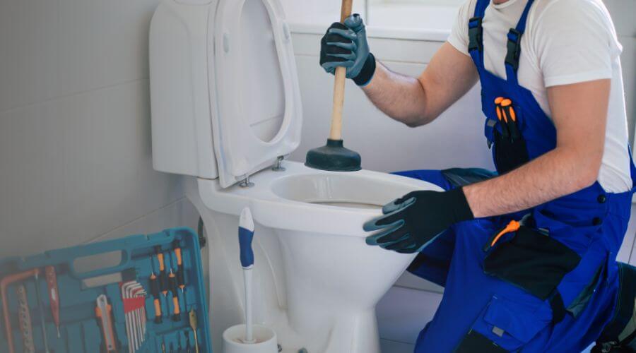 Expert burst pipe repair services in Kings Bay, GA